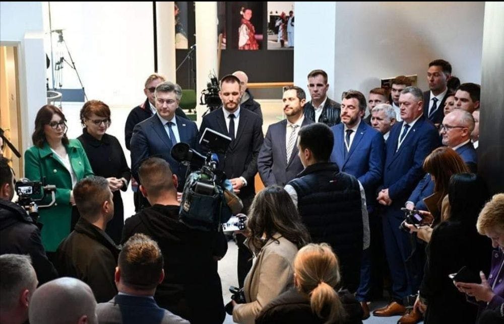 Predsjednik Vlade Hercegbosanske županije, Ivan Vukadin nazočio svečanom otvaranju Muzeja bećarca u Pleternici