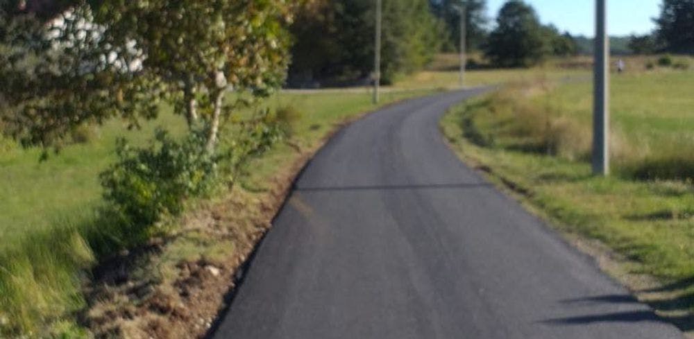 Završeno asfaltiranje cesta na području naselja oko Buškog jezera