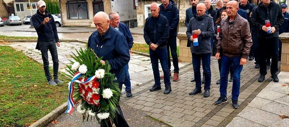 Položeni vijenci i održana sveta misa za hrvatske branitelje